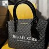 Branded Ladies Handbags Pallet