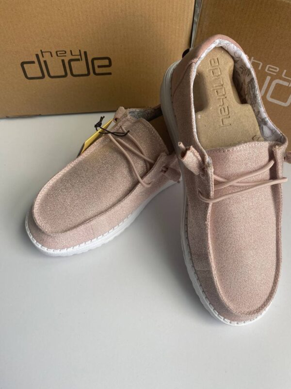 Authentic HEYDUDE Shoes Pallets