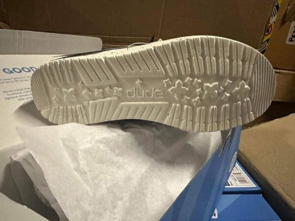 Authentic HEYDUDE Shoes Pallets