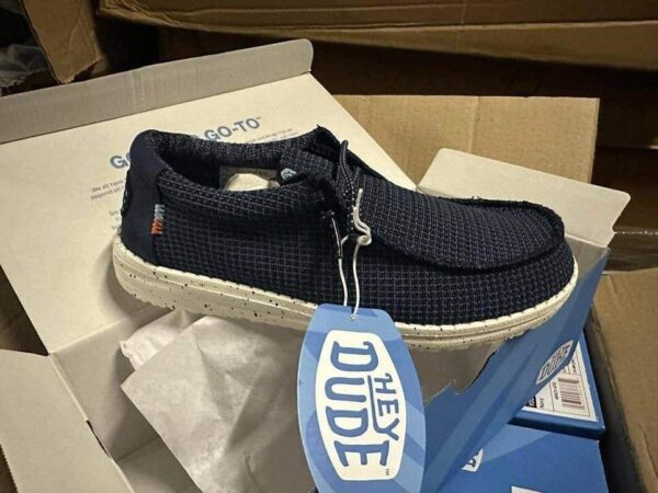 Authentic HEYDUDE Shoes Pallets
