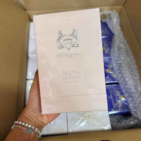 Buy Authentic perfume pallet
