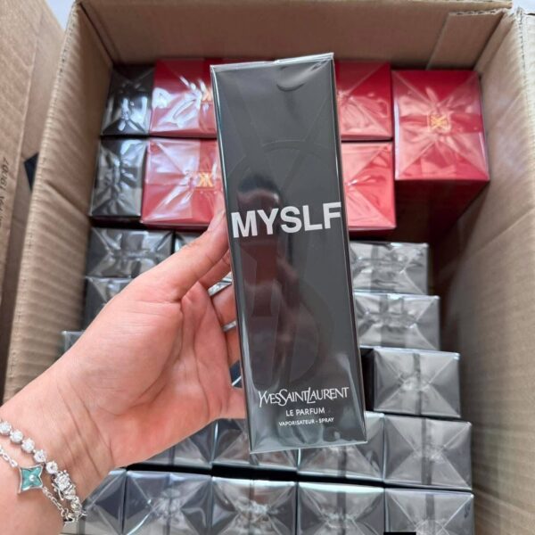 Buy Authentic perfume pallet